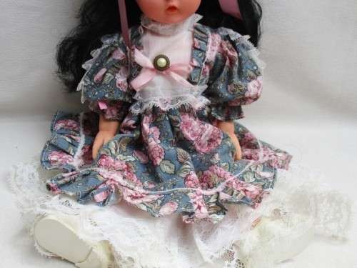 THE PRETTIEST VINTAGE DOLL IN GREAT CONDITION WITH GORGEOUS, LONG, THICK, SOFT BLACK HAIR!!