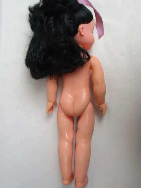THE PRETTIEST VINTAGE DOLL IN GREAT CONDITION WITH GORGEOUS, LONG, THICK, SOFT BLACK HAIR!!