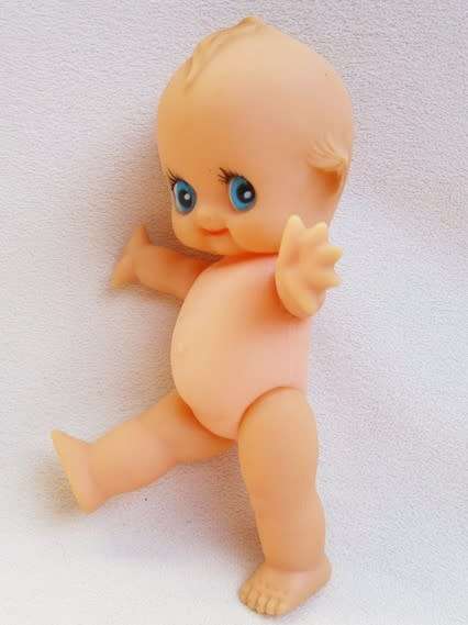 A CUTE VERY OLD VINTAGE 17CM TALL KEWPIE!!