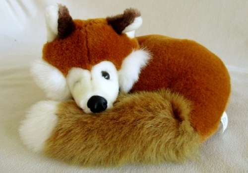 JUST LOVE THIS FOX TOWN, SWITZERLAND WINKING FOX!!