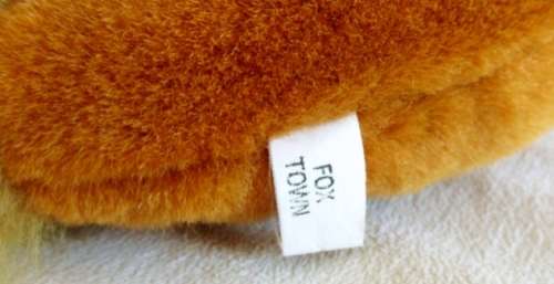 JUST LOVE THIS FOX TOWN, SWITZERLAND WINKING FOX!!