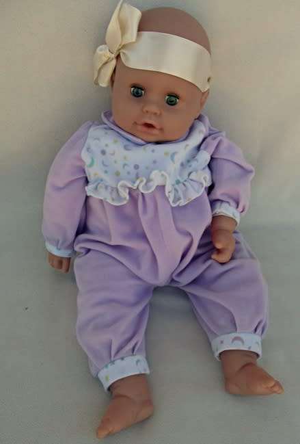 A LARGE VERY COLLECTABLE 53CM TALL 'KINGSTATE' BABY DOLL WITH THE SWEETEST MOUTH - GREAT CONDITION
