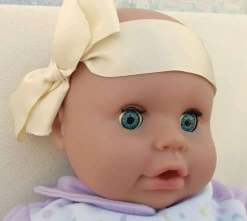A LARGE VERY COLLECTABLE 53CM TALL 'KINGSTATE' BABY DOLL WITH THE SWEETEST MOUTH - GREAT CONDITION