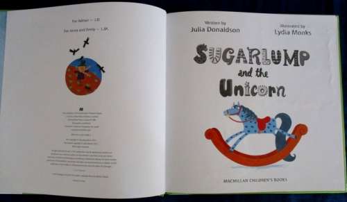 A BEAUTIFUL PICTURE STORY BOOK IN GREAT CONDITION WITH GLITTER PICTURES