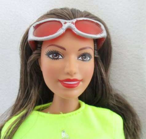 NEW SHAPE CURVY BARBIE WITH BEAUTIFUL BROWN EYES!!