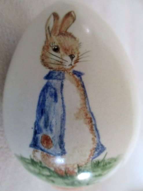 TWO VERY PRETTY ORNAMENTAL BEATRIX POTTER PETER RABBIT EGGS ON STANDS - EGGS SIGNED