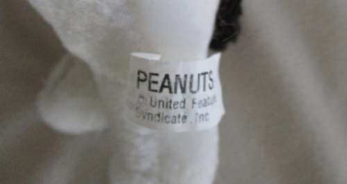 A CUTE, SMALL, COLLECTABLE SNOOPY - 19CM TALL