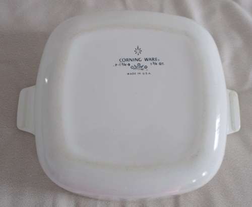 VINTAGE DEEP SQUARE 1.3/4 QT CORNING WARE BAKING DISH WITH BLUE CORNFLOWER DESIGN