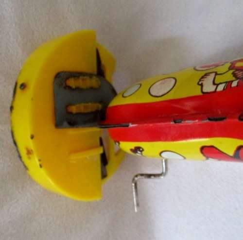A VERY OLD VINTAGE 1940's/50's BURROUGHS TIN PLATE MECHANICAL BUBBLE GUN IN NEED OF TLC