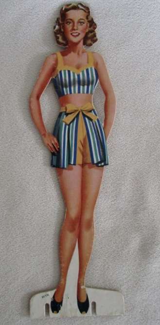 VINTAGE 1940's BETTY GRABLE AND RITA HAYWORTH PAPAER DOLLS PLUS OUTFITS