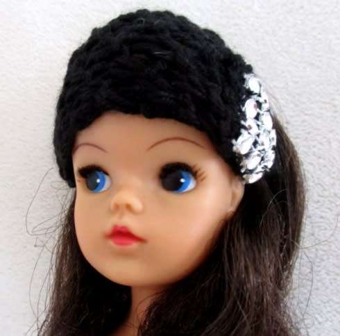 A VINTAGE SINDY DOLL - 1977 ACTIVE SINDY? MARKED MADE IN HONG KONG - RARE BRUNETTE!