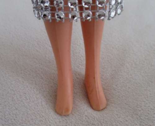 A VINTAGE SINDY DOLL - 1977 ACTIVE SINDY? MARKED MADE IN HONG KONG - RARE BRUNETTE!