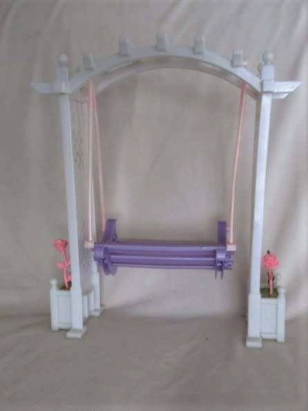 PRETTY PLASTIC SWING CHAIR FOR BARBIE SIZE DOLL OR SMALL BEAR