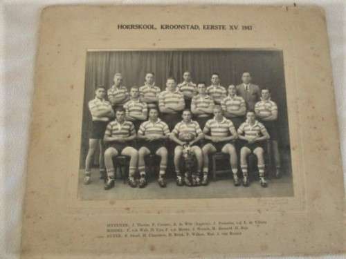 1943 - A VINTAGE SIGNED PHOTOGRAPH OF HOERSKOOL KROONSTAD FIRST XV RUGBY TEAM
