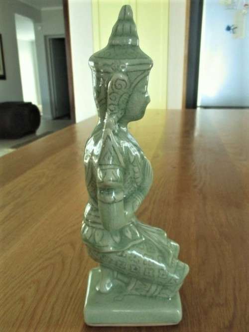 STUNNING THAI CELADON THEPPHANOM - DEVATA (DEITY) IN  NAMASKARA/ANJALI MUDRA POSE