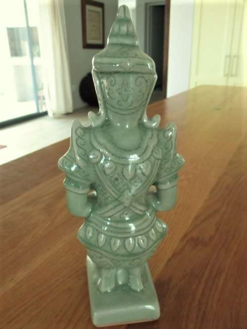 STUNNING THAI CELADON THEPPHANOM - DEVATA (DEITY) IN  NAMASKARA/ANJALI MUDRA POSE