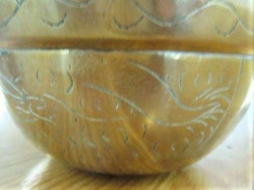 FOR JOHANN ONLY -VINTAGE CHINESE - MEDIUM-SIZED (600g) BRASS BOWL WITH DRAGON MOTIF - SIGNED ON BASE