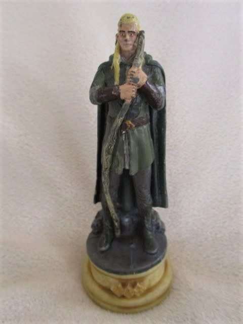 LEAD FIGURE - LORD OF THE RINGS CHESS PIECE - LEGOLAS - WHITE BISHOP
