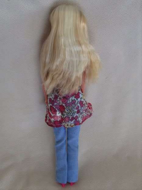 PREGNANT STEFFI-LOVE WITH BABY IN TUMMY - IN GREAT CONDITION WITH ORIGINAL BOX