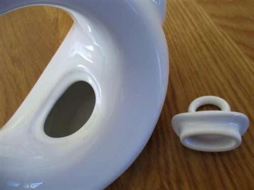 A QUIRKY CONTEMPORARY TEAPOT MADE BY ESSENTIALEARTH CERAMIC STUDIO - LOVE IT!!