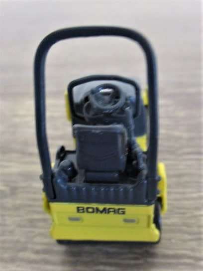 RARE!! BOXED BOMAG (KASTER MINIATUREN) TANDEM VIBRATORY ROLLER - SCALE 1/50