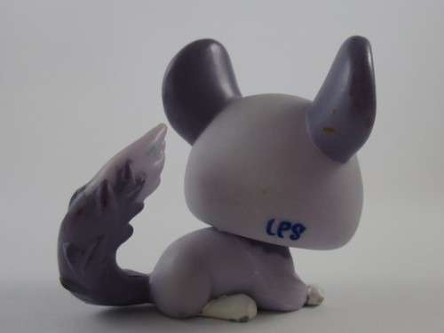 NO.26 - HASBRO LITTLEST PET SHOP - CHINCHILLA