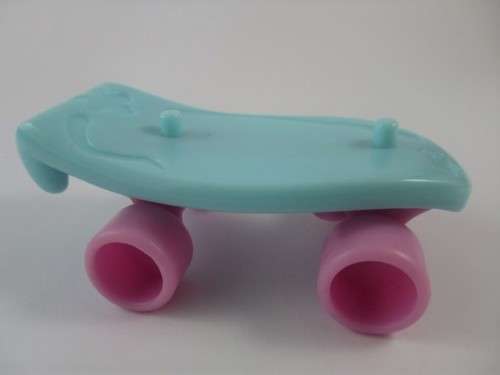 NO.34 - HASBRO LITTLEST PET SHOP - A SCOOTER AND A SKATE BOARD FOR YOUR LPS FIGURES