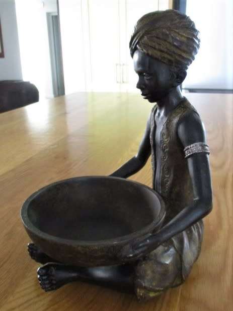 STUNNING LARGE HAND MADE  NUBIAN FIGURE HOLDING BOWL - IDEAL FOR SNACKS OR AFTER-DINNER BON-BONS!
