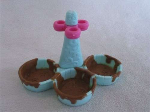 NO.4 - HASBRO LITTLEST PET SHOP -  A CUTE TRAVEL CARRY FOLDING PLAYGROUND PLUS SLIDE AND MUD BATH