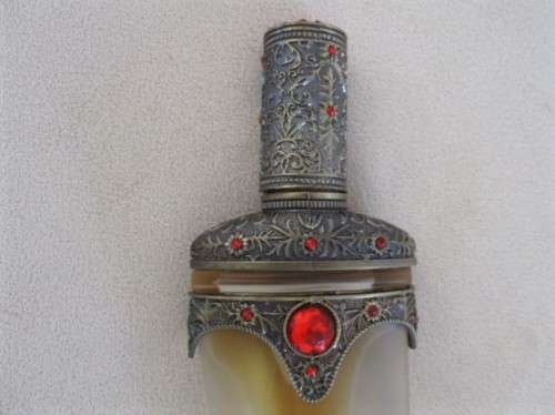 STUNNING AL KHANJAR (THE DAGGER) ARABIAN OUD PERFUME BOTTLE (STILL FULL) TO ADD TO YOUR COLLECTION