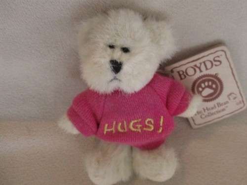 A COLLECTABLE FULLY JOINTED MINIATURE BOYDS BEAR FROM THEIR HEAD BEAN THINKIN' OF YA SERIES