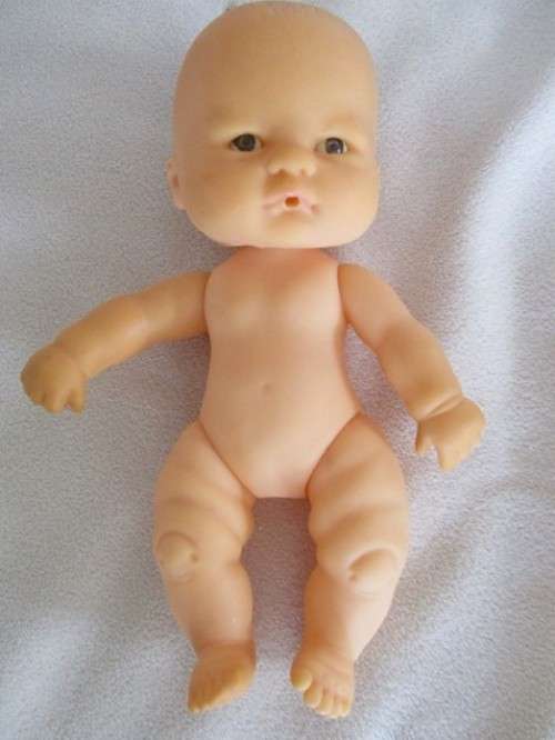 SMALL 16CM TALL COLLECTABLE UNEEDA CHUBBY BABY DOLL