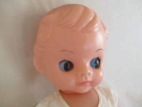 A LOVELY VINTAGE 1950's/60's DOLL - 48CM TALL WITH SIDEWARD GLANCING EYES  - MADE IN HONG KONG