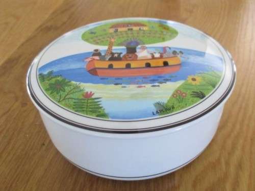 LARGE VILLEROY & BOCH NOAH'S ARK LIDDED TRINKET/BON BON DISH