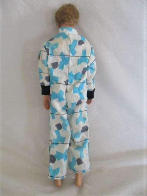 MATTEL KEN DOLL (BARBIE'S BOYFRIEND) WITH ROOTED HAIR AND KNEES THAT BEND