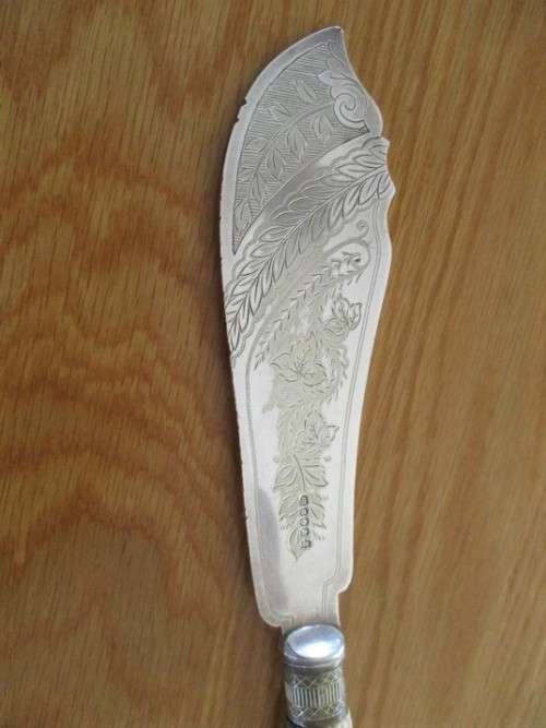 ORNATE VINTAGE HALLMARKED ELECTROPLATE SILVER FISH SERVER SET