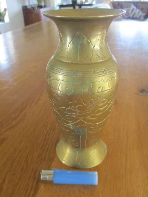 SOLID BRASS CHINESE VASE ENGRAVED WITH CHINESE DRAGON
