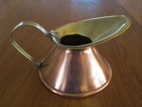 A LOVELY VINTAGE COPPER AND BRASS HAYSTACK JUG - GREAT KITCHEN DISPLAY!