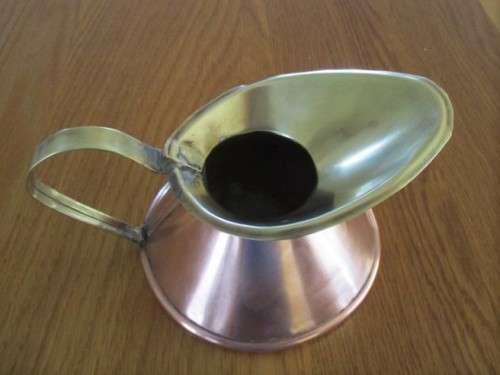 A LOVELY VINTAGE COPPER AND BRASS HAYSTACK JUG - GREAT KITCHEN DISPLAY!