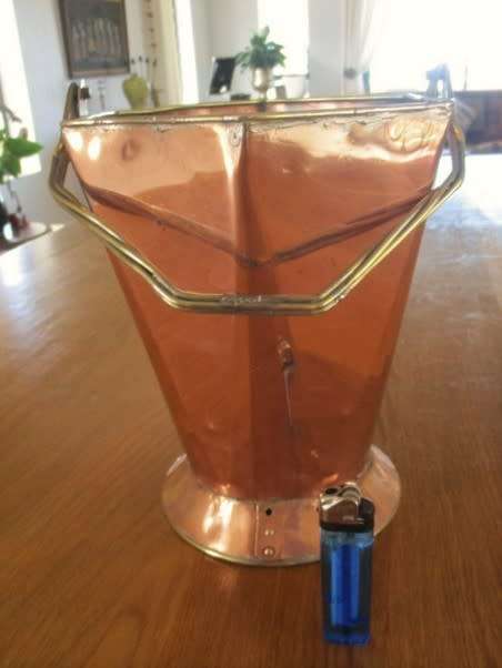 A LARGE VINTAGE SOLID COPPER AND BRASS BUCKET PLANTER - GREAT FOR A LARGE BUNCH OF FLOWERS TOO!!