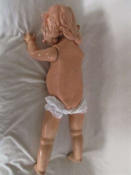 VERY LARGE 67CM TALL ANTIQUE COMPOSITION DOLL WITH RARE WIND-UP CRIER/TALKER MARKED "40" BEHIND HEAD