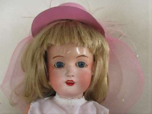 ANTIQUE 58CM TALL GERMAN? DOLL WITH BISQUE HEAD, COMPOSITION BODY, BALL JOINTED ELBOWS AND KNEES!!
