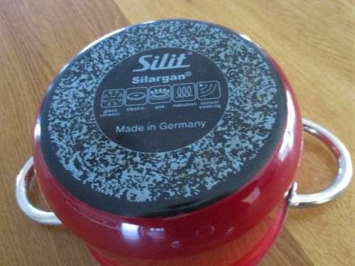 HIGH LIFE-TIME QUALITY, HEAVY BOTTOM SILIT SILARGEN SAUCEPAN MADE IN GERMANY AND IN GREAT CONDITION