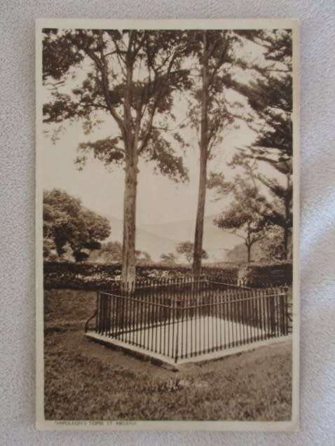 VINTAGE POSTCARD OF NAPOLEON'S TOMB, ST HELENA