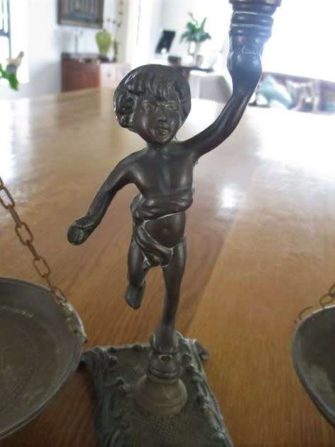 VINTAGE SPELTER-LIKE ART DECO "SCALES OF JUSTICE" BALANCING SCALE - MADE IN ITALY