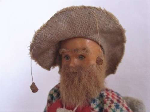 HE'S BEEN ON THE ROAD FOR MANY YEARS - A VINTAGE AUSTRALIAN SWAGMAN