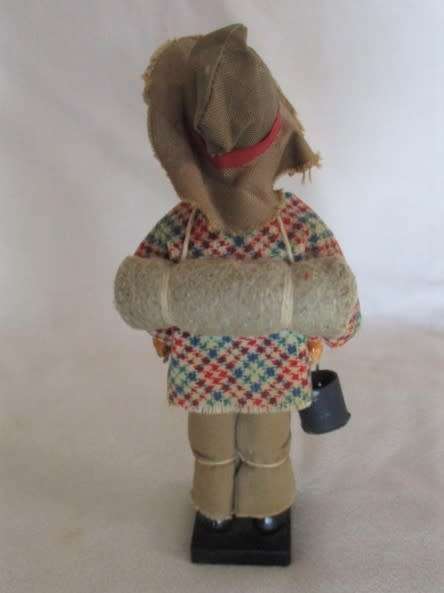 HE'S BEEN ON THE ROAD FOR MANY YEARS - A VINTAGE AUSTRALIAN SWAGMAN