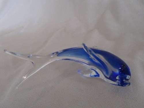 STUNNING LARGE NGWENYA GLASS DOLPHIN (DIFFICULT TO PHOTOGRAPH BUT NO DAMAGE)