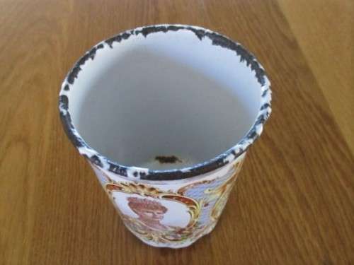 RARE ANTIQUE 1911 ENAMEL BEAKER COMMEMORATING THE CORONATION OF KING GEORGE V