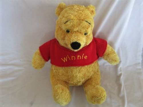 MORE BARGAINS - A LARGE, COLLECTABLE DISNEYLAND, PARIS WINNIE THE POOH - 45CM TALL